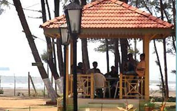Golden Swan Beach Resort Murūd Esterno foto