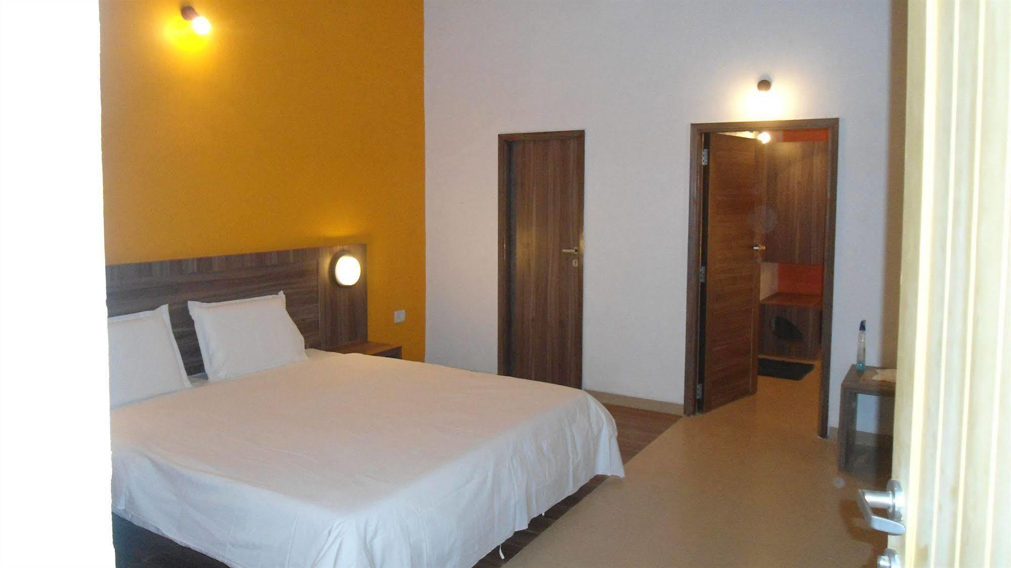 Golden Swan Beach Resort Murūd Esterno foto